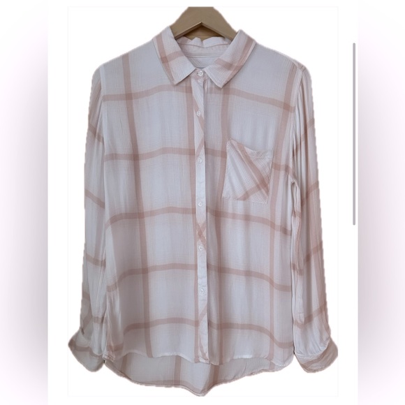 Rails Hunter Button Up Shirt
White, Blush & Sand
Size small
Perfect condition - Picture 4 of 15